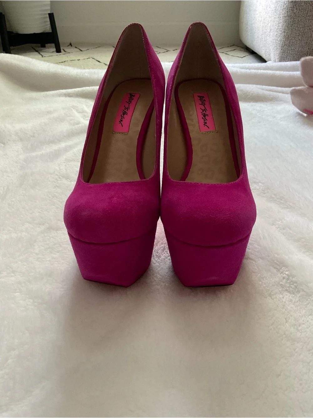 Betsey Johnson Fuchsia Platform Stiletto Pumps
